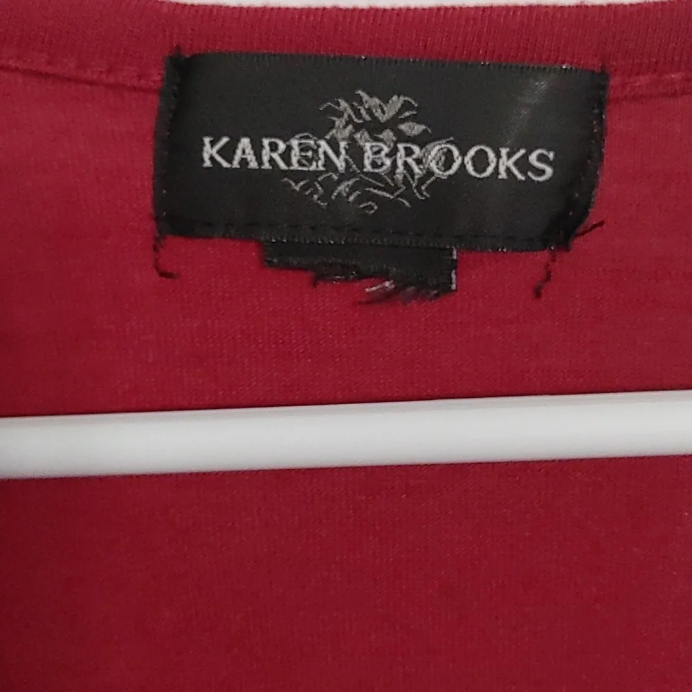 Embroidered Boho Style V-Neck Top Women's sz Md-Lg Deep Red Flared Sleeves EUC - Picture 2 of 5